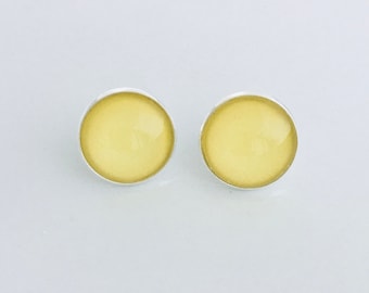 yellow stud earrings for women, pastel earrings, circle earrings, yellow glass stud earrings, birthday gift for friend