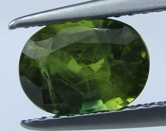 1.86 Cts  Natural Green  Sapphire Loose Gemstone Oval Cut