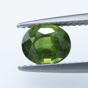 1.45 Cts  Natural Fancy Green  Sapphire Loose Gemstone Oval Cut