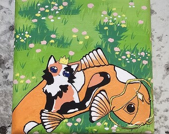 Pintura original: Gato real montando un pez koi en un prado florido, arte acrílico sobre lienzo.