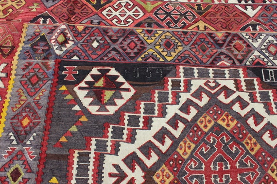 トライバルキリムラグ：7 x 11フィートの手織りアナトリアヴィンテージ