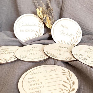 Baby Meilensteinkarten aus Holz SET 4, 16 Meilensteinkarten inkl. Aufbewahrungsbeutel, Dein Geschenk zur Geburt, personalisierbar