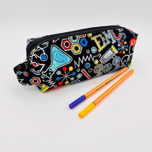 Zwart etui met twee vakken natuurkunde scheikunde