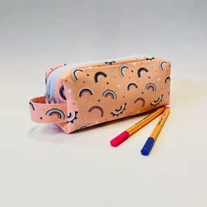 Etui met twee vakken regenboog roze meisjes