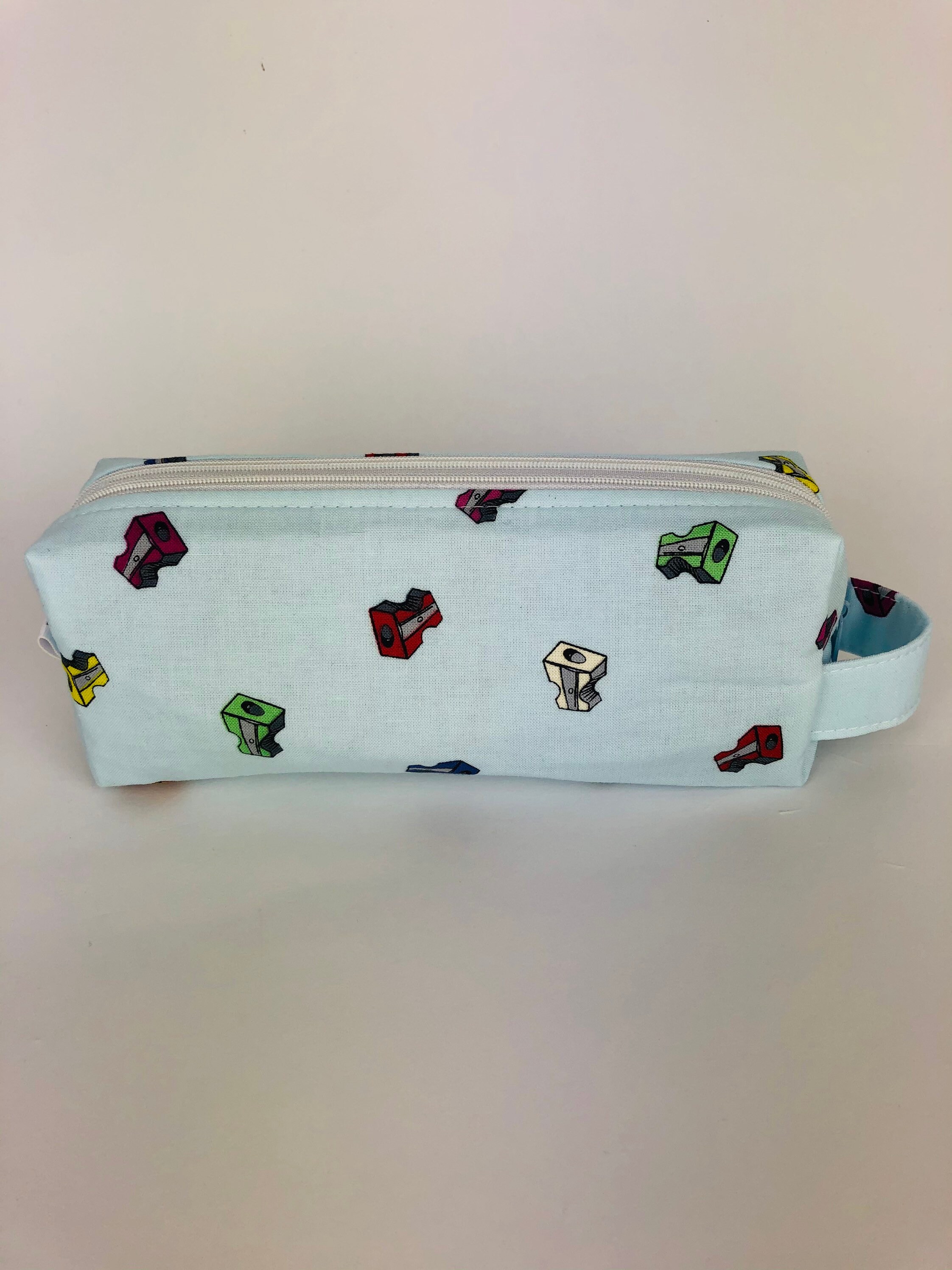 PyrrlicToy Anime Federmäppchen Mit Aufklebern - Italian Brain Design Für Schüler & Studenten