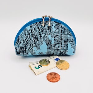 Kleine blaue Tasche mit Streifen Geldbeutel aus Stoff