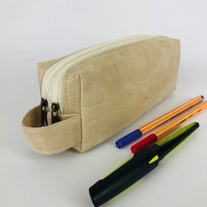 Astuccio con due scomparti in pelle scamosciata astuccio in finta pelle astuccio in finta pelle scamosciata astuccio a due scomparti