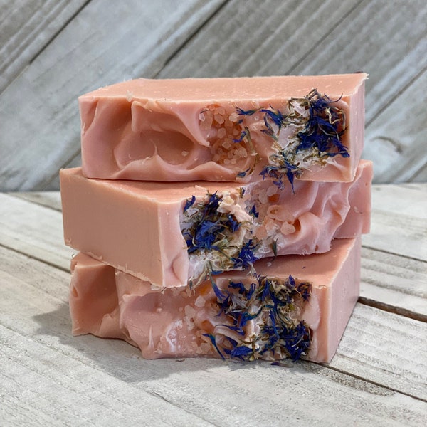 Calamine Soap with Lavender Essential Oil and Aloe Vera Juice, Luxury Handmade Soap, Cold Process Soap, Small Batch Made, Artisan Soap