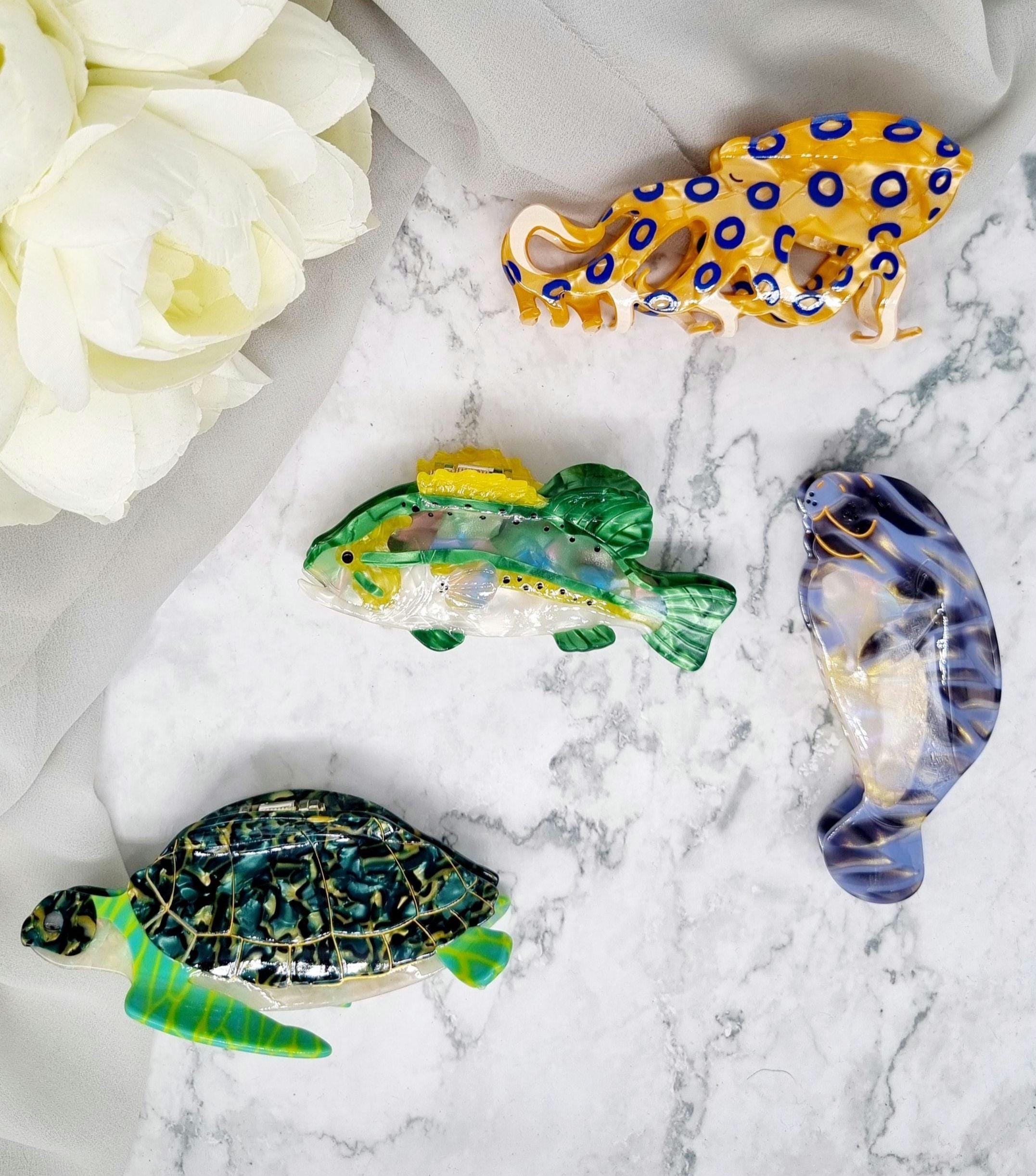 Sea Creature Hair Clip Big Green Bass Acetate Claw for Women Gift Amazon.com : Novelty Largemouth Bass Fish Hair Clip,Acetate  main image 2