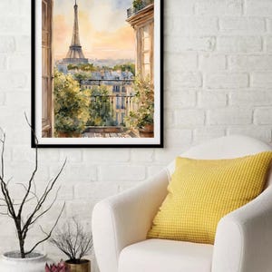 K&ouml;nnte beinhalten: Ein Aquarellgem&auml;lde eines Blicks von einem Balkon in Paris, Frankreich. Der Eiffelturm ist in der Ferne sichtbar, und der Balkon ist mit Pflanzen geschm&uuml;ckt. Das Gem&auml;lde ist in Schwarz gerahmt.