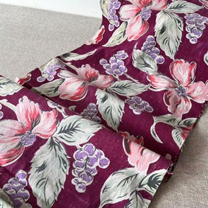 Vintage hand block print fabric - 40cmx 204cm - red fabric with grape printed - China traditional handwoven cotton fabric