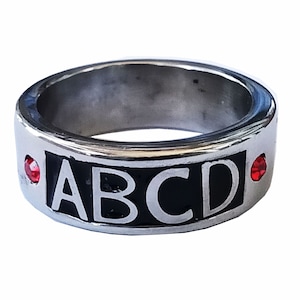 Anillo de banda personalizado Anillo de 4 letras Regalo personalizado para ella