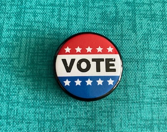 Przycisk do głosowania, pin do głosowania, metalowa pinezką, skromny przycisk, wybory, Rock the vote, pin, głosuj za demokracją