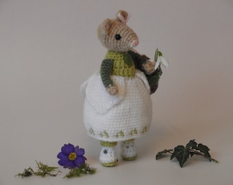 Crochet Mouse Pattern - Snowdrop the Winter Mouse, amigurumi mouse pattern, knitted mouse pattern, mouse crochet pattern, Crochet Mice pdf