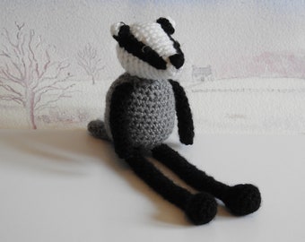 Crochet Badger Pattern and Berries