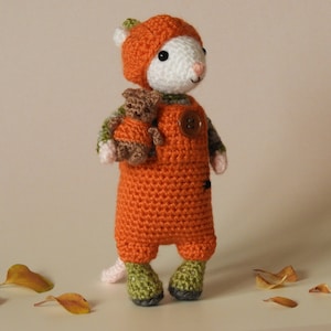 Crochet Mouse Pattern Pip the Autumn/Halloween Mouse, amigurumi mouse pattern, knitted pumpkin mouse pattern, mouse crochet pattern image 3