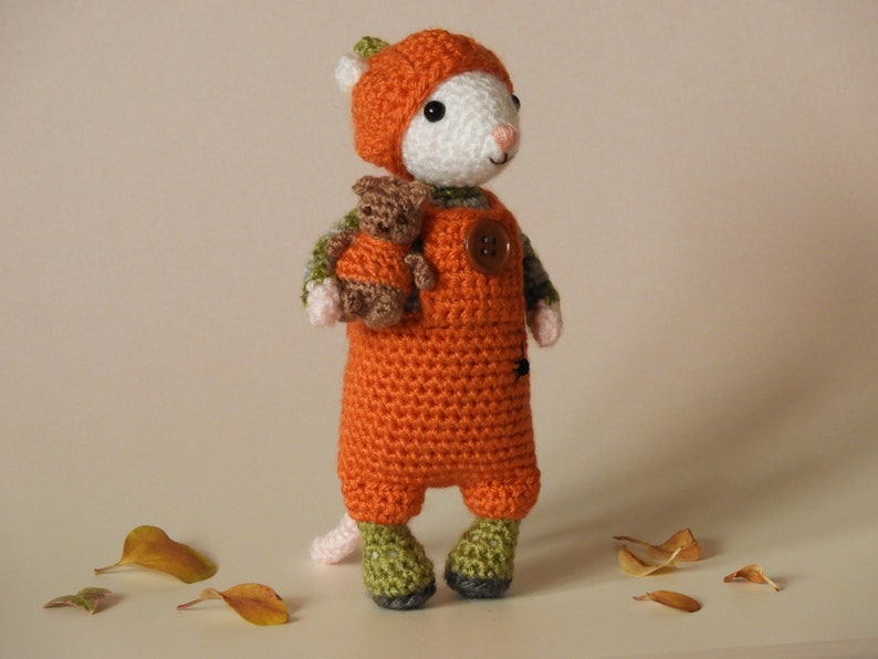 Crochet Mouse Pattern Pip the Autumn/Halloween Mouse, amigurumi mouse pattern, knitted pumpkin mouse pattern, mouse crochet pattern image 3