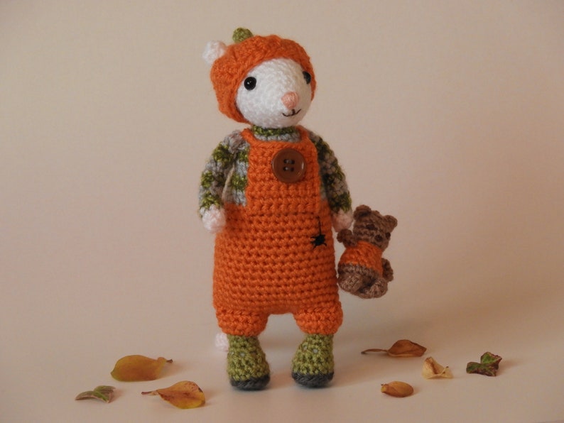 Crochet Mouse Pattern Pip the Autumn/Halloween Mouse, amigurumi mouse pattern, knitted pumpkin mouse pattern, mouse crochet pattern image 2