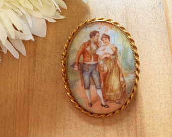 Beautiful Vintage Porcelain Cameo & Gold Victorian Portrait Brooch