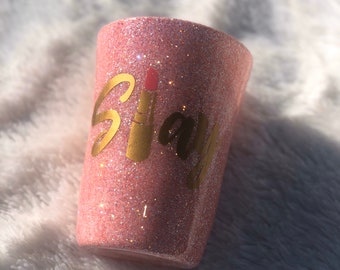 Barattolo di trucco glitter / supporto pennello
