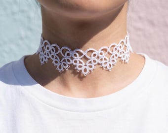 Weißer NEON Choker, UV aktiver weißer Spitzen Choker, Sexy Rave Choker, Punk Rave Accessoires, Schwarzlicht Schmuck, Tatting Choker