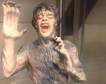 Very Rare 'An American Werewolf In London' David Kessler Transformation scene Resin Model Kit
