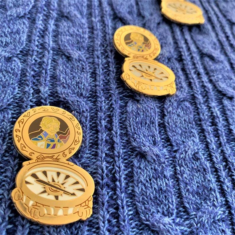 Varian's Compass  World of Warcraft Enamel Pin image 2