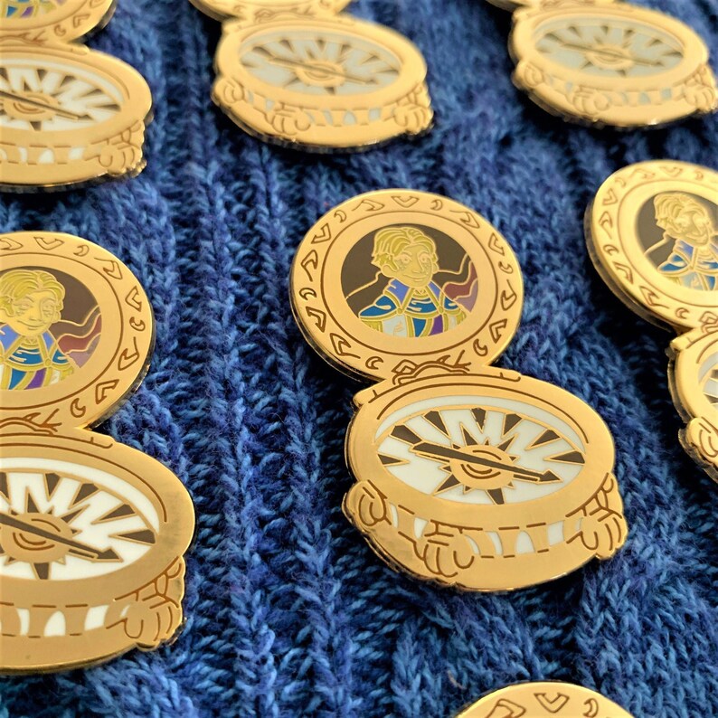 Varian's Compass  World of Warcraft Enamel Pin image 0