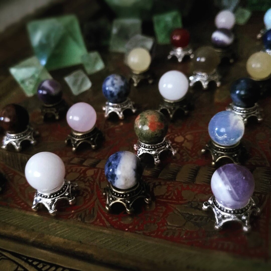 Mini Crystal Objects Mini Mystery Crystal Balls / Miniature Spheres With Mini Stands - Etsy