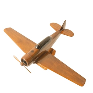 Modelo de madera del avión North American T-6 Texan, fabricado con madera de melaleuca