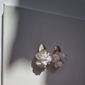 GAIA | Bridal floral statement earrings, handmade clay flower earrings with freshwater pearls, bridal jewelery, wedding jewelry