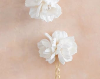 ELLIE | Bridal floral hair pins, bridal hair accessories, wedding hairslide, flower hairpins,flower hair clips, wedding hair accessories