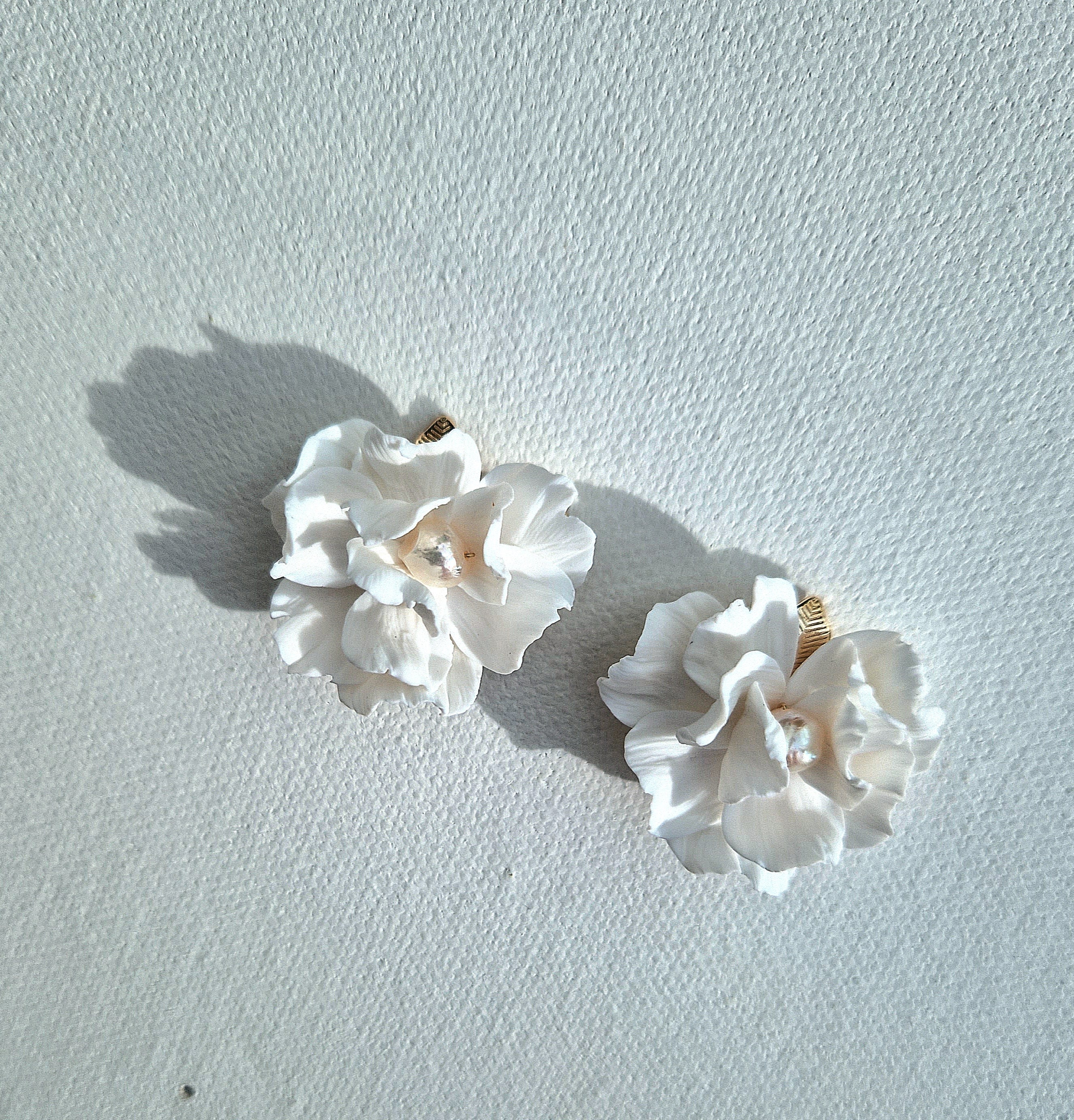 Pearl Floral Stud Earrings