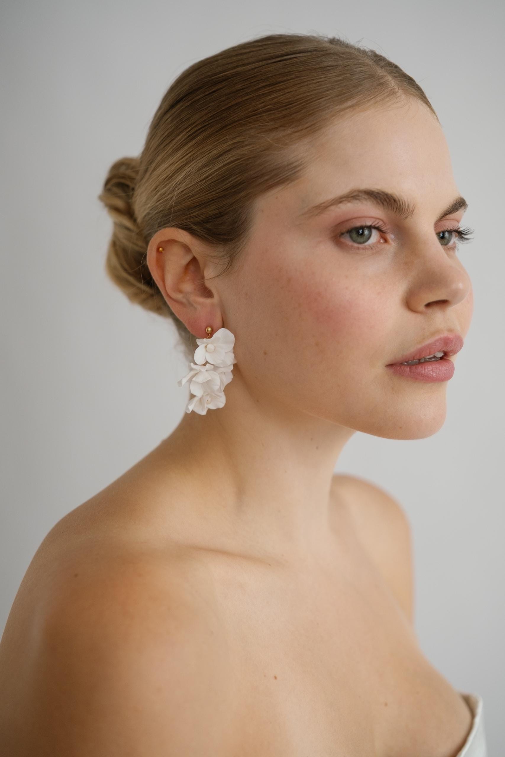 Clara Bridal Earrings