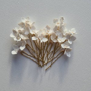 LUCY | Bridal floral hair accessories, white petite flower hairpins, handmade clay flower hair clips, wedding hair accessories