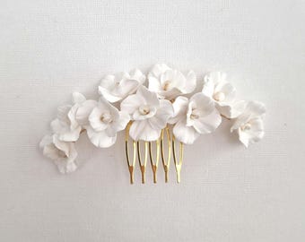 Floral Bridal Hair Comb, White Flower Wedding Hair Piece, bridal hair accessory, wedding accessories, Romantic Wedding Hairpiece