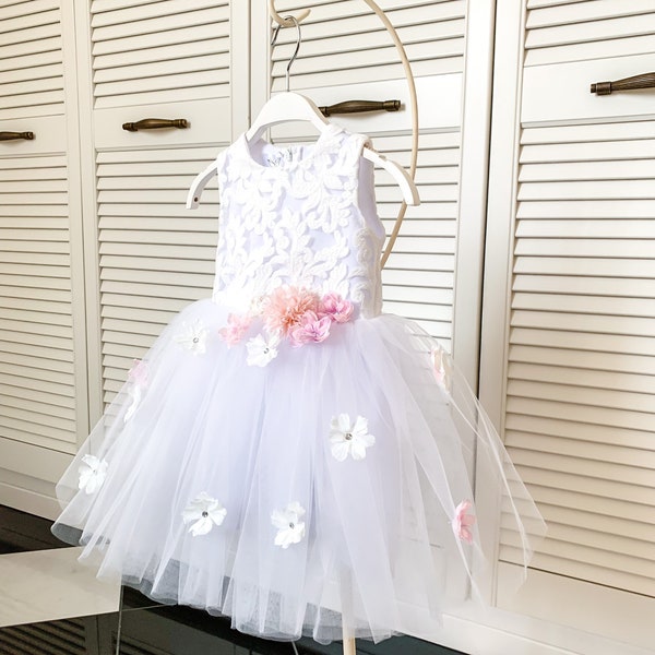 robe en tulle blanc, robe fille, robe de baptême, robe d’anniversaire, premier anniversaire, robe fleuriste, robe de baptême, robe bébé, robe de fille à fleurs