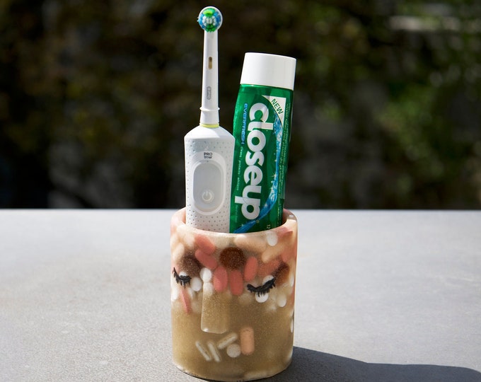 Don't Be Lazy - Original Handmade Toothbrush Holder / Pot / Makeup Organizer / Pen Organizer ( Free Gift Wrapping)
