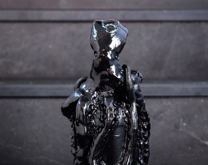 The Squid Kraken - Original Handmade Customized Decorative Bottle ( Free Gift Wrapping)