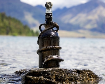 A Garrafa Kraken Dourada - Original, Feita à Mão e Personalizada (Embalagem para Presente Grátis) VAZIA