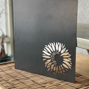 Tournesol - Tableau magnétique en acier 16 x 16 po. Art mural en métal, tableau effaçable à sec, présentoir de bricolage, décoration murale, présentoir magnétique, tableau de visualisation