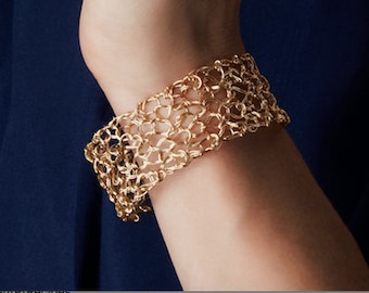 14k Gold Filled Bangle Bracelet, Statement Bracelet, Gold Metal Wire Bracelet 1" | MetaLace