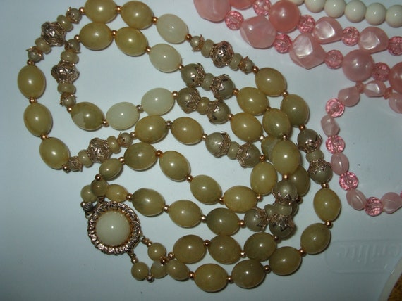 Vintage Lot of 4 Beaded Necklaces, Costume Jewelr… - image 2