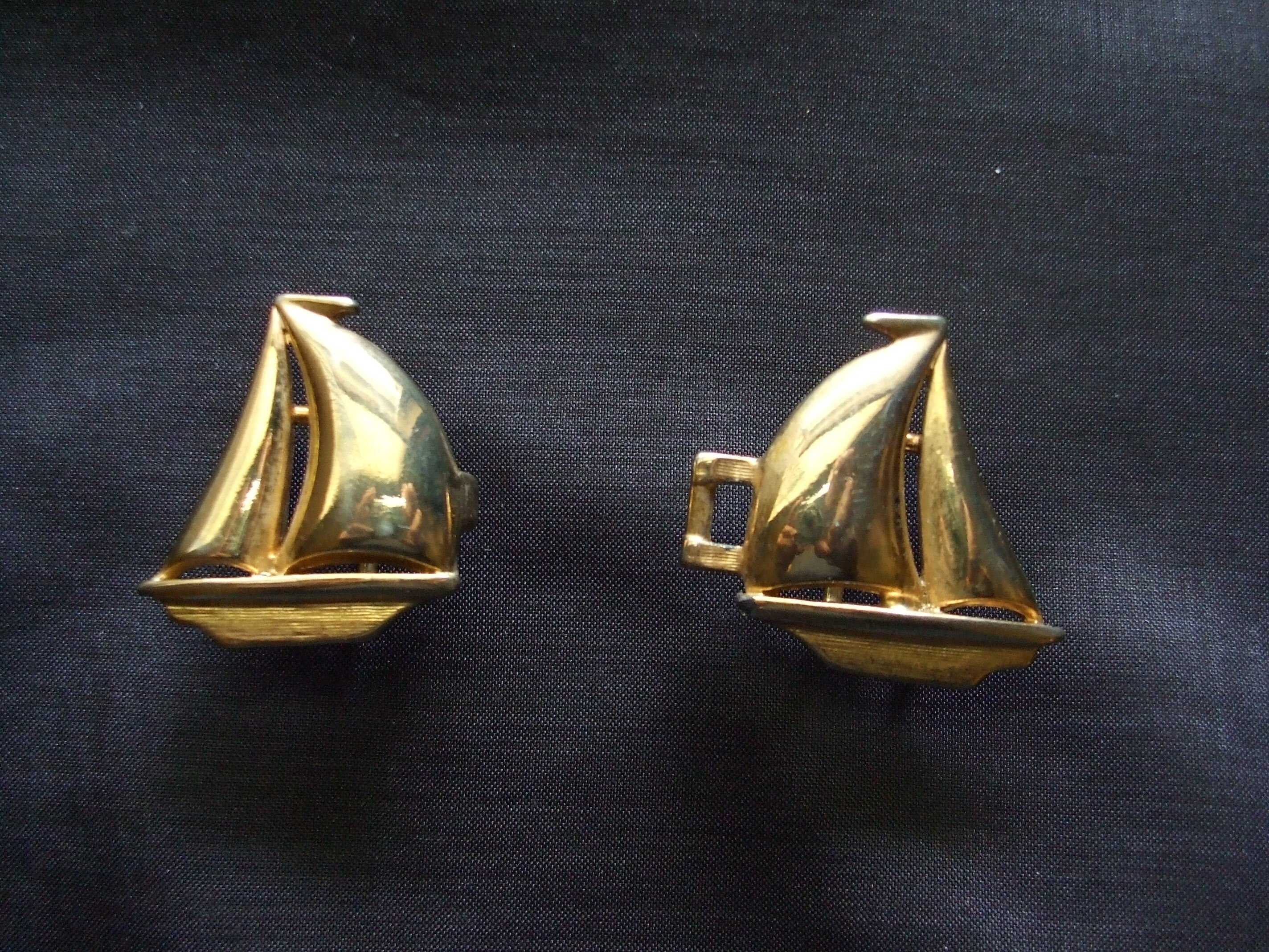 Gold Large See Shell Ribbed 2 Piece  Buckle Signed Thelma Deutsch Women Vintage Gold Women Metal Vintage Belt Buckles for sale | eBay main image 2