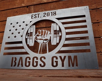 Home Gym Schild | Benutzerdefinierte Metall Gym Schild | Personalisiertes Fitnessstudio-Zeichen | Amerikanische Flagge Kurzhantel Gym Schild