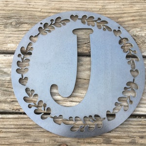 Corona de monograma de metal personalizada - Monograma de metal - Decoración de la puerta principal de la carta inicial - Regalo de boda