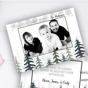 Modifiez vous-même la carte de Noël avec photo, arbres à feuilles persistantes et flocons de neige argentés - carte de vacances avec photo, personnalisez-vous -2 tailles