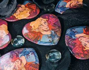 Bloodborne – Alfred – Heart Pin Button with Glitter Foil