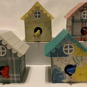 Tarjeta de felicitación con casa de pájaros: mensaje personalizado, para cualquier ocasión