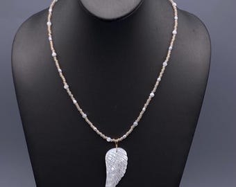 Perlmutt Engelsflügel und Gold fill Halskette handgemacht, Schmuck, Halbedelstein, Edelstein
